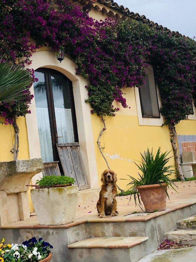 Bed and Breakfast Casale Rocca Fiorita Acate Exterior foto